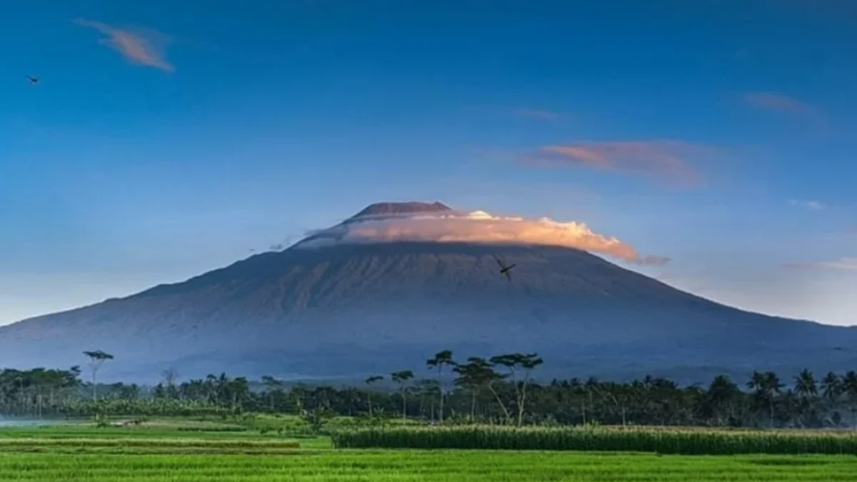 Gunung Slamet, Foto : Tangkapan layar nativeindonesia.com