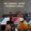 BERIKAN KETERANGAN: Ketua Badan Amil Zakat Nasional (Baznas) Kabupaten Sumedang, H Ayi Subhan Hafas kepada sej