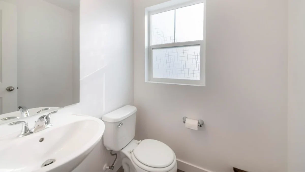 Tips Membuat Aroma Toilet Rumah Seperti Kesegaran Alam