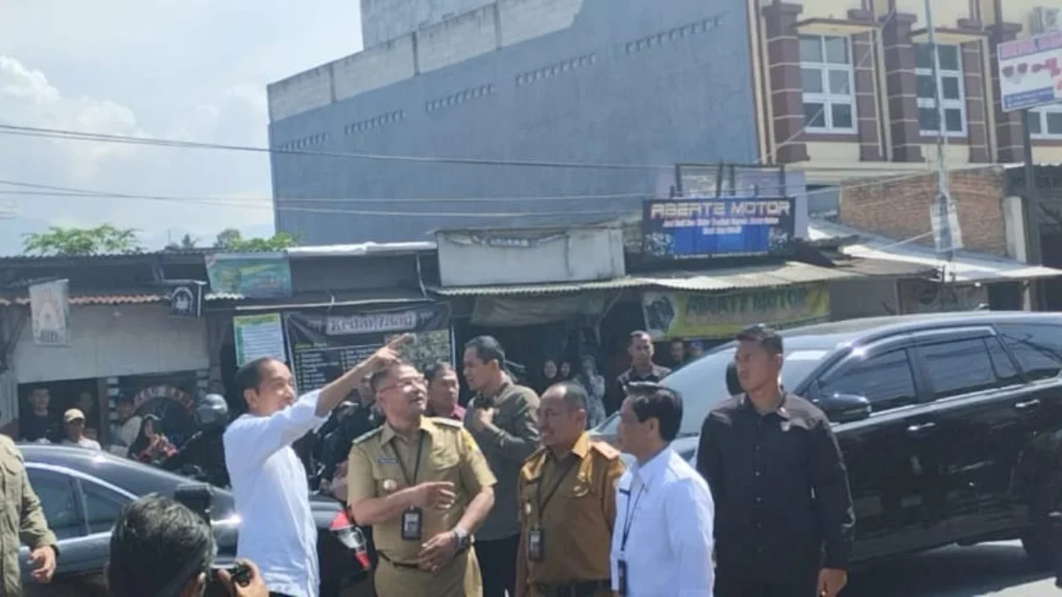 KUJUNGAN: Presiden RI Joko Widodo saat berkunjung ke pasar tradisional Tanjungsari beberapa waktu lalu (Poto d