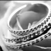 Mengenal Perbedaan Antara Emas Putih dan Perak dalam Perhiasan, Simak Selengkapnya!