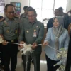 GUNTING PITA: PJ Bupati Sumedang, Yudia Ramli, saat launching pembukaan layanan Imigrasi dilakukan di MPP Sume