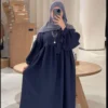 Deretan Warna Hijab yang Cocok dengan Warna Biru Navy