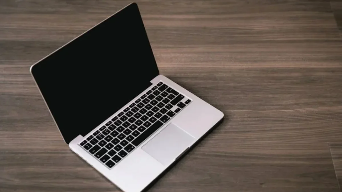 5 Kebiasaan yang Merusak Laptop dan Cara Menghindarinya