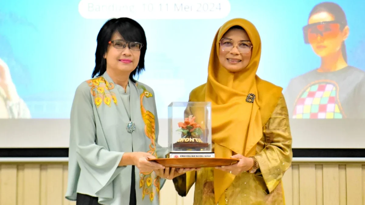 Penjabat Ketua Dekranasda Jawa Barat Amanda Soemedi Bey Machmudin menerima kunjungan dari Dekranasda Provinsi