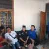TERBUKA: Ketua DPC PDIP Sumedang Irwansyah Putra dan jajaran pengurus berkunjung ke Kantor DPD PAN Sumedang, M