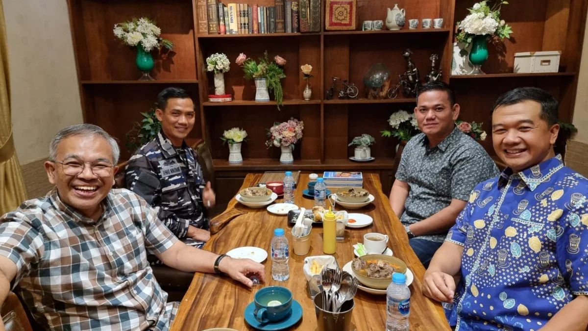 Motivator Nasional Dr Aqua Dwipayana Tegaskan Upaya Diplomasi TNI Angkatan Laut Membutuhkan Kemampuan Komunika