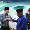 Terima Sertipikat Wakaf, Warga Tanjung Hulu, Pontianak Timur Tak Lagi Khawatir Kehilangan Masjid