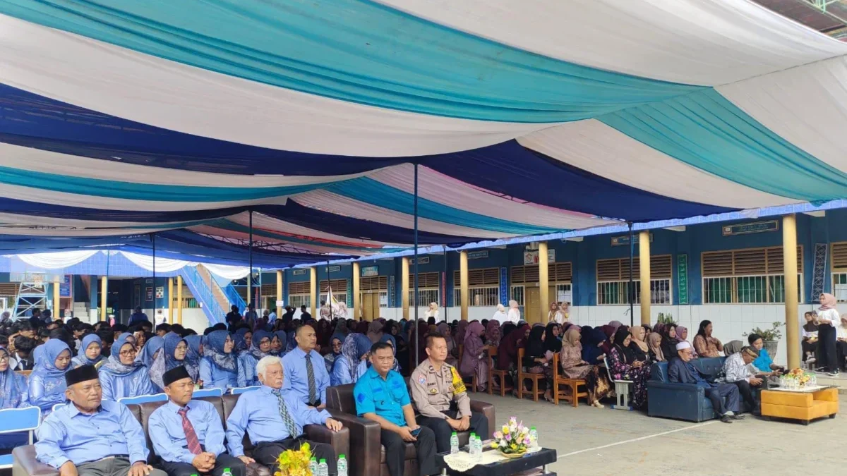 GELAR: SMP PGRI Parakanmuncang menggelar acara pelepasan siswa, baru-baru ini.