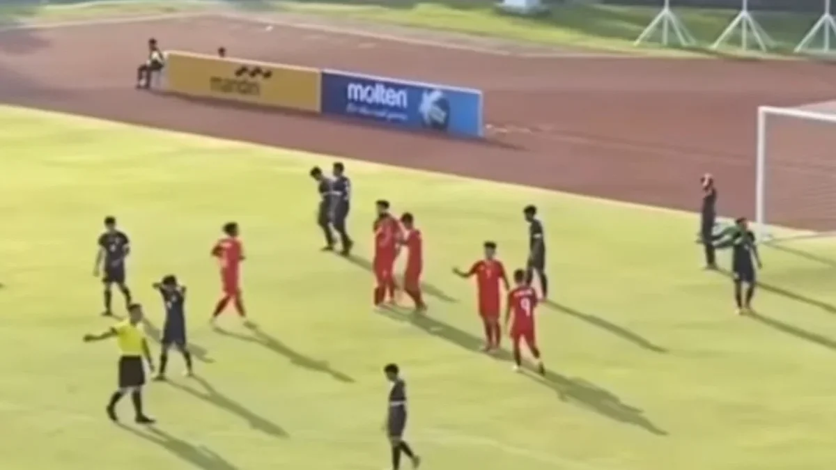 Pemain Brunei Darussalam Kelelahan Hingga Pingsan
