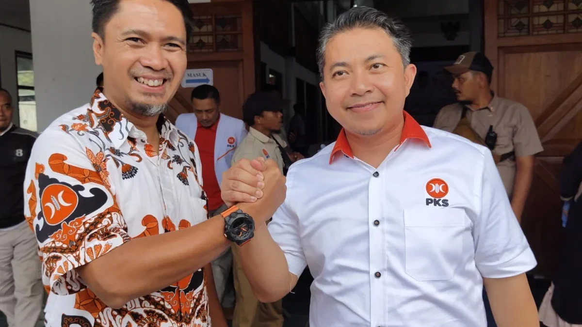 SALAMAN: Ketua DPD Partai Keadilan Sejahtera (PKS) Sumedang Yana Flandriana bersama Kang Ridwan Solihin.