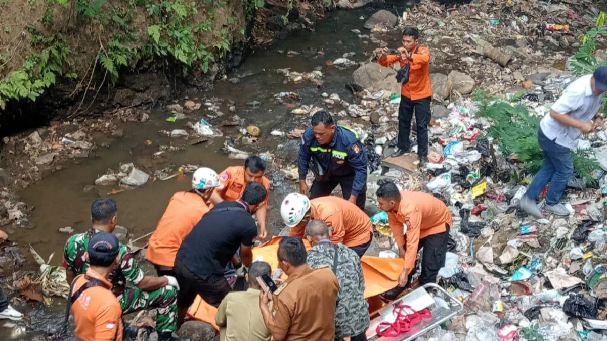 Penemuan Jasad tak Dikenal DI Sungai Cikumpul Gemparkan Warga