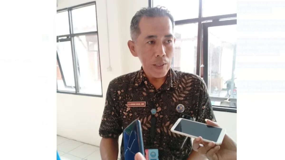 WASPADA: Analis P2M BNNK Kabupaten Sumedang R. Achmad Suhud, SKM saat memaparkan wilayah zona merah rawan nark